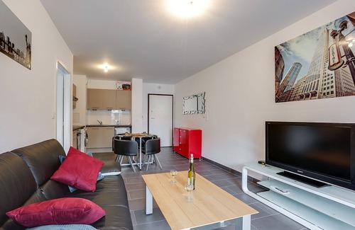 Esplanade Condo | My apartment is located on the peninsula malraux in a new building.
