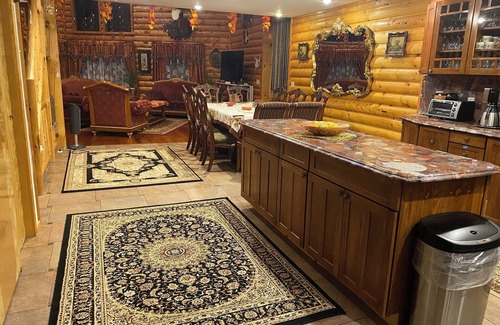 Swan Lake Cabin | My house is unique, welcome EVERYONE to enjoy beautiful VALLEY in Swane Lake.