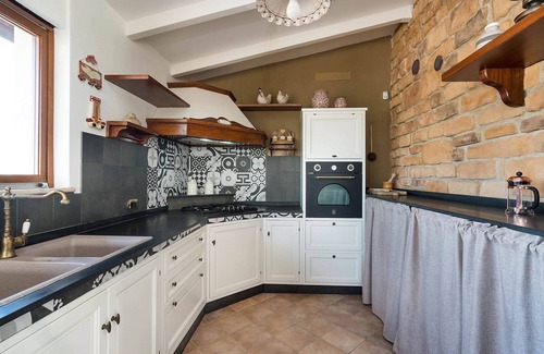 Paceco Villa | My Rental Homes - Villa Heaven with huge garden, a private pool and BBQ area