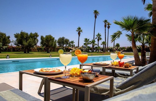 Tameslouht Villa | My Rental Homes - Villa Jamalu with jacuzzi, pool and garden