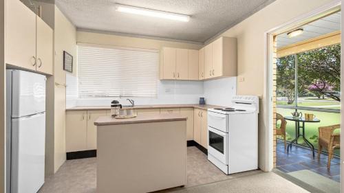 Urunga Apartment | Myee Court