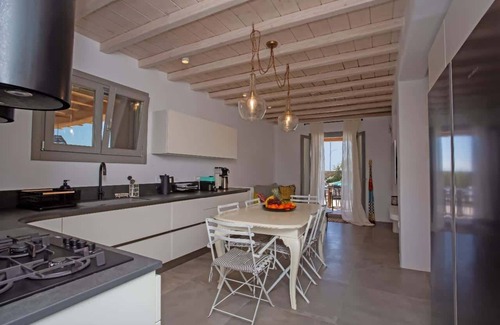 Paraga Villa | Mykonian Luxury 4 Bd Villa Filyra w Private pool