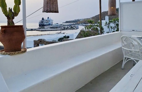 Tourlos Apartment | Mykonos Rose Nest - Sea View Escape