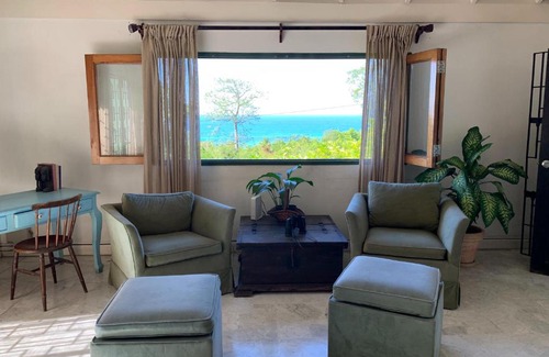 Montego Bay Bed & Breakfast | Mynt Retreat Bed & Breakfast