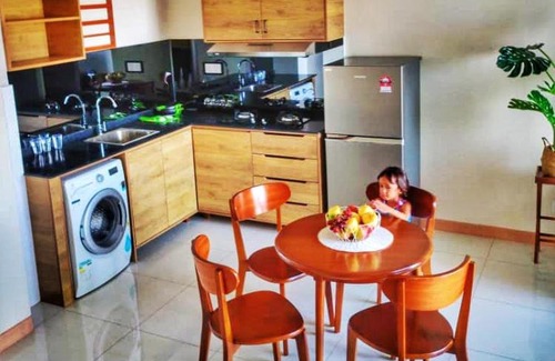Balok Apartment | Myreen's Suite @ Timurbay Beachfront Residence