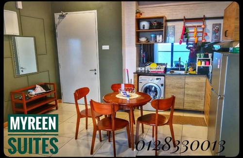 Balok Apartment | Myreen's Suite @ Timurbay Beachfront Residence