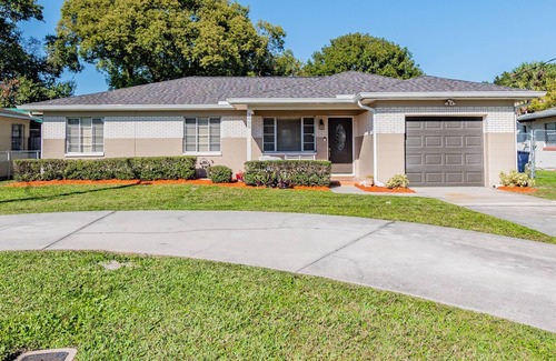 Oakford Park House | N HYDE PARK, UT, RIVERWALK, AMALIE, RAYMOND JAMES STADIUM, SOHO,MIDTOWN 5 STARS!
