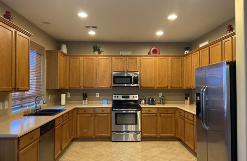 Anthem Country Club House | N PHX- Anthem-Great pool and view master planned neighborhood, parks, trails