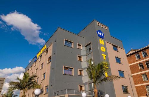 Harare Hotel | N1 Hotel Rotten Row Harare