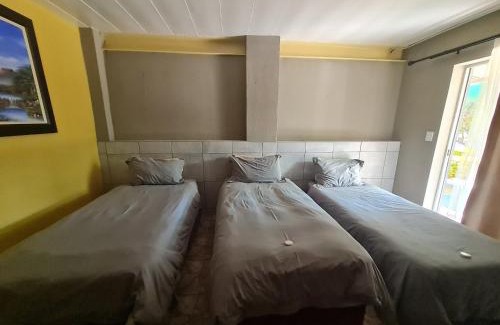 Kgetlengrivier House | N4 Guest Lodge