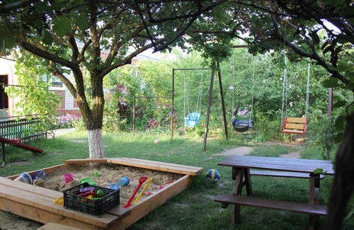 Dolzhanskaya House | Na Dolzhanskoy Guest House