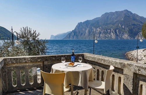 Torbole sul Garda Apartment | Nadia - Casa Beust apartments - CENTRO TORBOLE