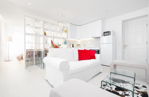 Old Town Apartment | Nadiona Suites Crystal & Gold
