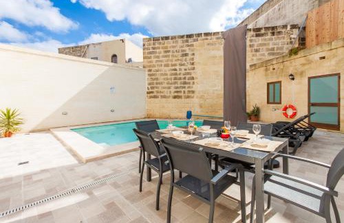 Nadur House | Nadurin, Large Villa 7 Bedrooms - 2 Pools