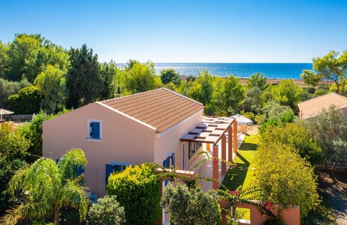 Kounopetra Villa | Nafsika Beach House - Three Bedroom Villa, Sleeps 7