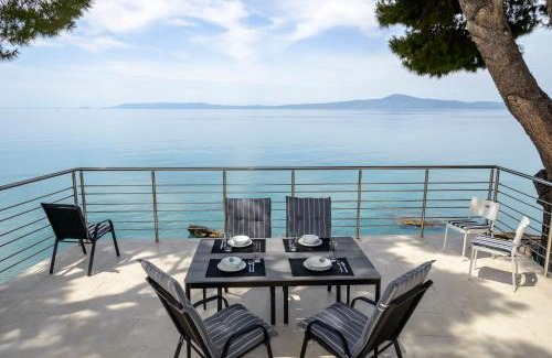 Akrogialion House | Naftilos Blue View retreat