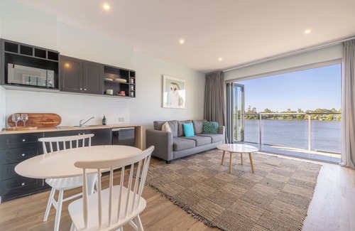 Nagambie Hotel | Nagambie Waterfront Motel