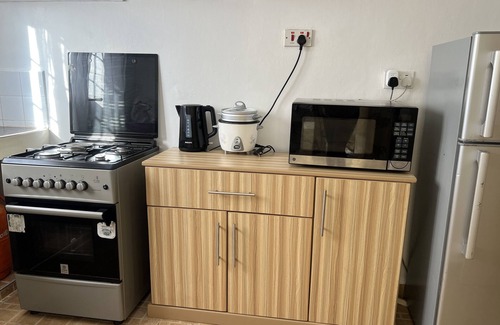 Embakasi Apartment | Nairobi Deluxe 2-bedroom apartment with WiFi, 15 Minutes to JKIA