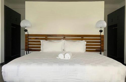 Nadi Villa | Naisoso Lake Side Villa