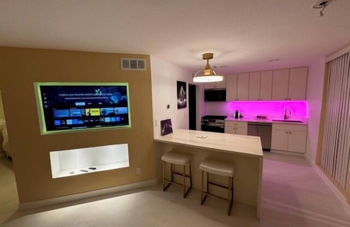 El Mirador Condo | Naked Getaway 1 Bedroom 1 Bath