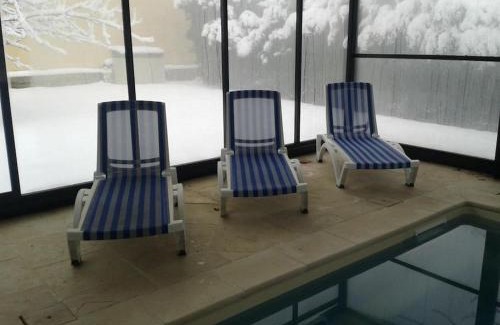 Jagny House | Nalan Johannisien, Maison piscine chauffée-Spa, Paris CDG-Disney