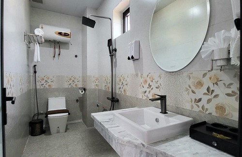 Binh Xuyen Hotel | Nam Hong Hotel