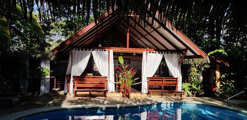 Chiguata Hotel | Namuwoki Lodge