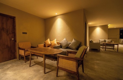 Dhampus Hotel | Nana Mountain Resort