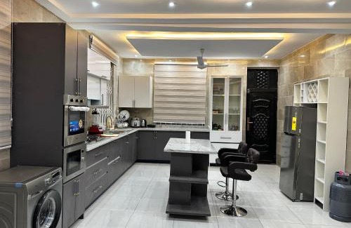 Kumasi Villa | Nanani Luxury Villa - 3 Bedrooms