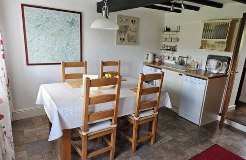 Pontesbury Cottage | Nant-isa