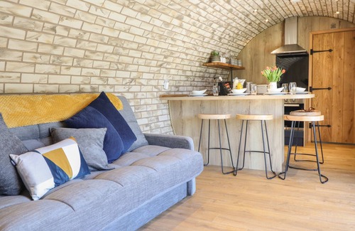 Llanfair Caereinion Cottage | NANT Y GARNEDD, character holiday cottage in Dinas Mawddwy