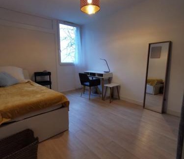 Eraudiere-Renaudiere Apartment | Nantes RENAUDIERE - Proche Parc Expo Stade Beaujoire - Wifi - Parking - Tramway bus