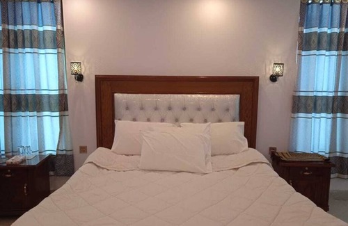 Mahandri Hotel | Naran Hills Hotel