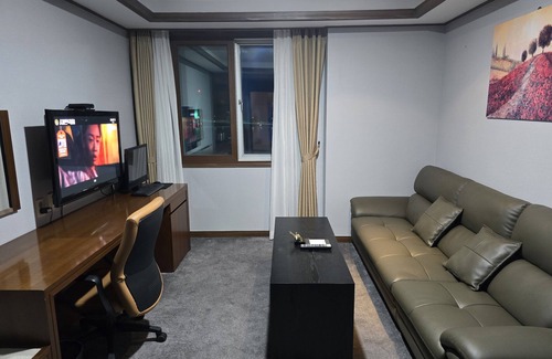 Hak-dong Hotel | Narsha Hotel