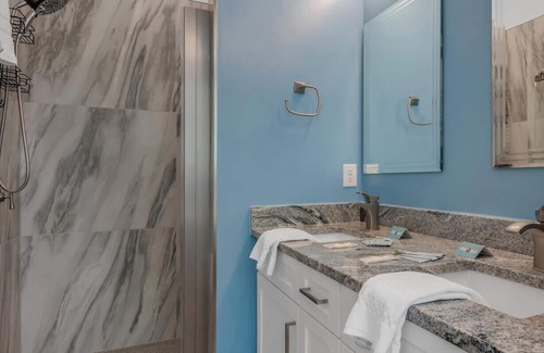 Inglewood Condo | Nashville Nights - Luxury Condo Close to Downtown
