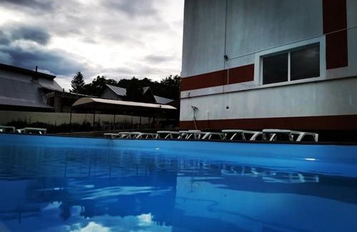 Sarata-Monteoru House | NATALIA Guesthouse & pool