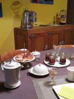 Marcillac-Vallon Bed & Breakfast | Natangora
