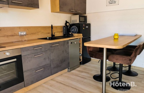 Fitou Apartment | Natural Escape: Air-Conditioned T2 BIS, Pools, and Private Estate in Fitou!