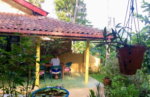 Deniyaya House | Natural Mystic Sanctuary - Valley View - Eco Lodge and Wildlife Reserve
