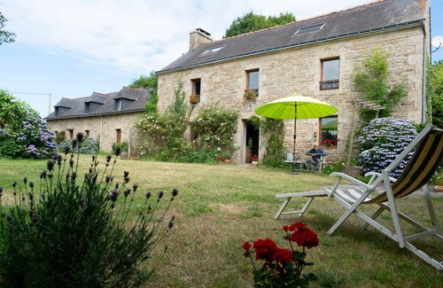 Querrien House | Nature and river | Ideal for 2 families