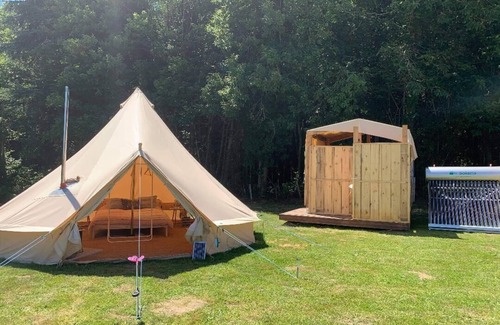 Le Lindois RV Rental | Nature filled family eco-retreat