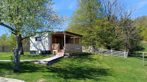 Dane House | Nature Getaway with Private Sauna, Wooden Soaking Hot Tub & Champagne Welcome