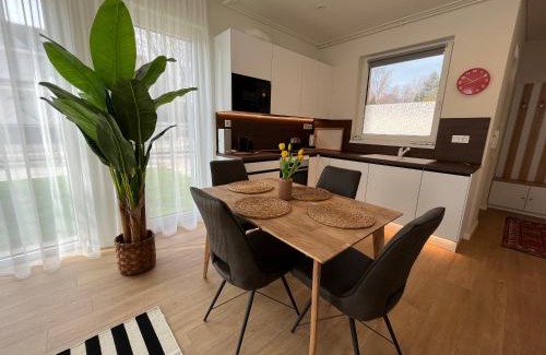 Szeged Apartment | Nature in the City lower storey Bestern
