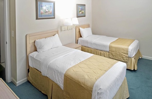 Berkeley Resort | Nature is Calling! Three Great Units! Kitchen, Basketball, Outdoor Pool, Volleyball