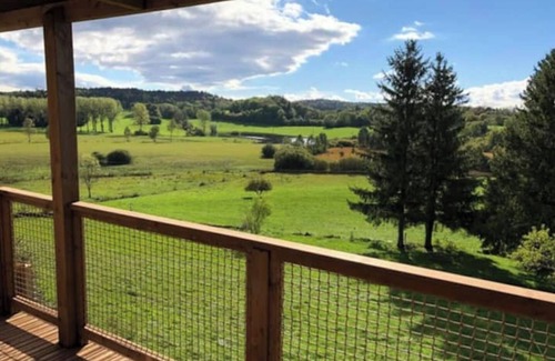 Etival Cottage | NATURE & LACS: 2 3* gîtes with a total capacity of 15 people (8+7)