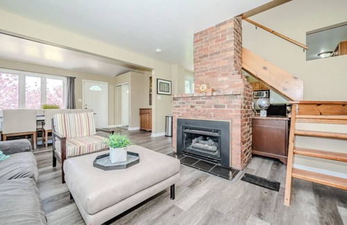 Burlington Cottage | Nature Lovers' cottage on the escarpment with gorgeous views - 5 min to downtown