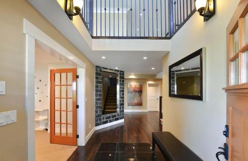 Bear Mountain Resort House | Nature's Gate Executive Estate