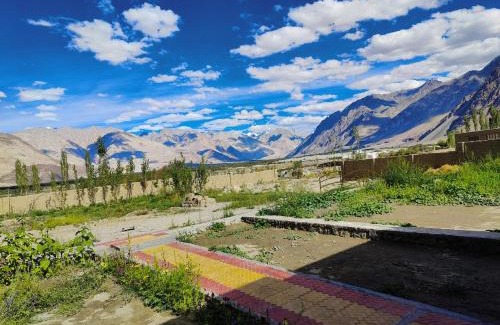 Hunder House | Natures View Residency
