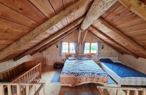 Klagenfurt-Wolfnitz House | Naturstammhaus