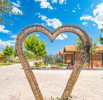 Lezhe Resort | Natyra e Ishullit -Resort-